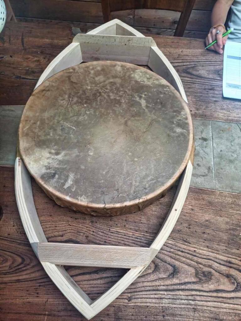 Experimentelles Instrument mit Membran von Holzspirit